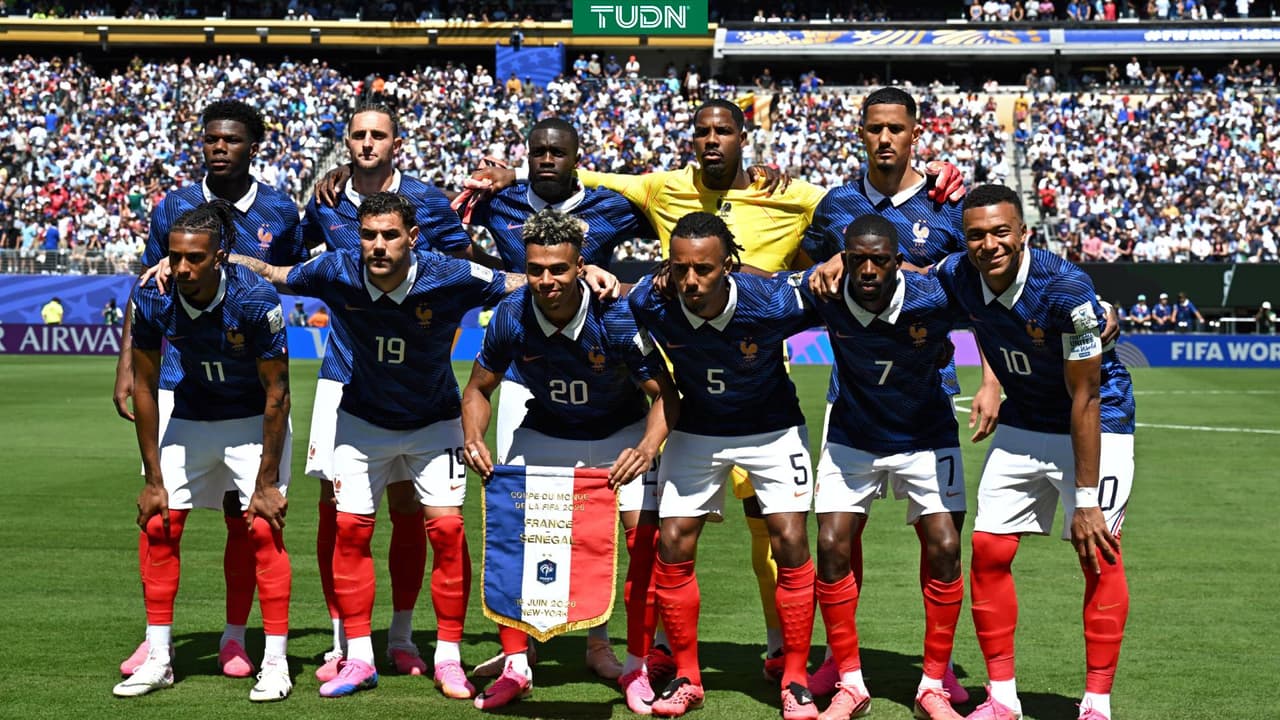 ¡Tres cambios de Deschamps! Las alineaciones para el Francia vs. Irak