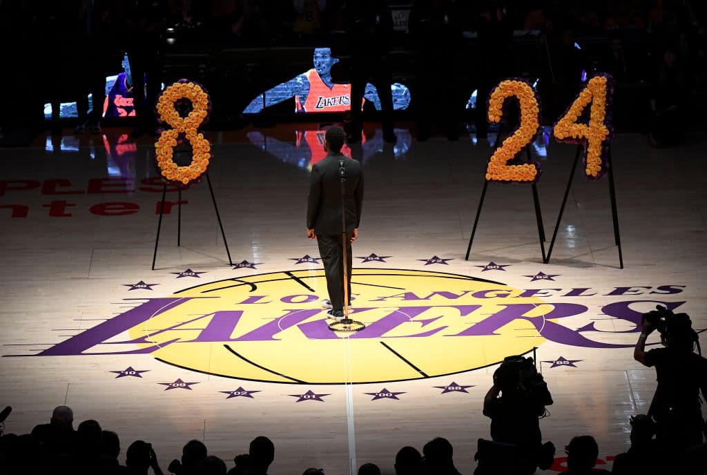 Así se vivió el emotivo homenaje a Kobe y Gianna Bryant en el regreso de Los Angeles Lakers a la duela.