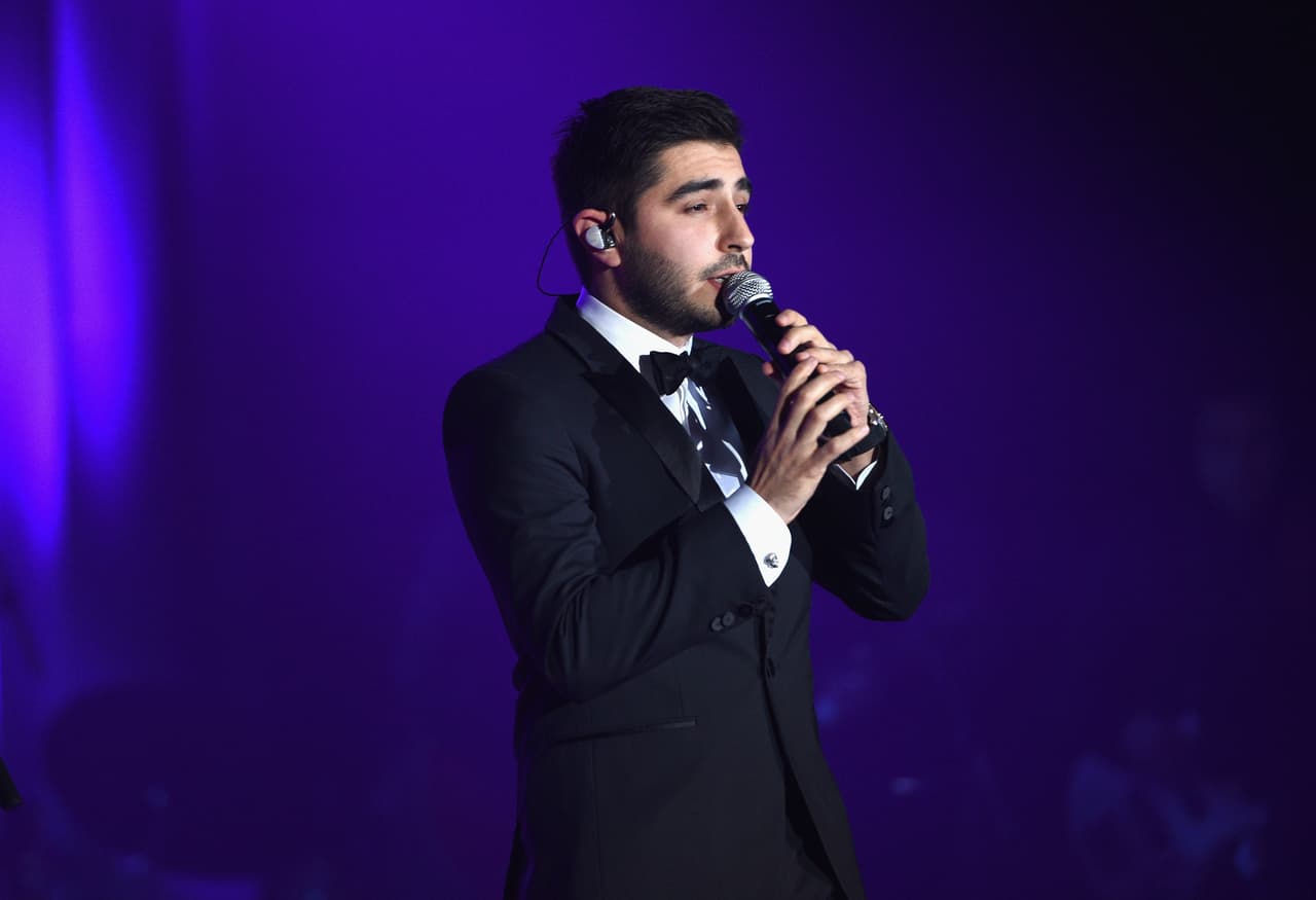 El cantautor comentó al programa
<b><a href="https://www.youtube.com/watch?v=bORM4yC4L8U" target="_blank">Ventaneando</a></b> que continuará buscando a la intérprete de ‘Amor a la mexicana’ para que grabe una canción que escribió para ella.