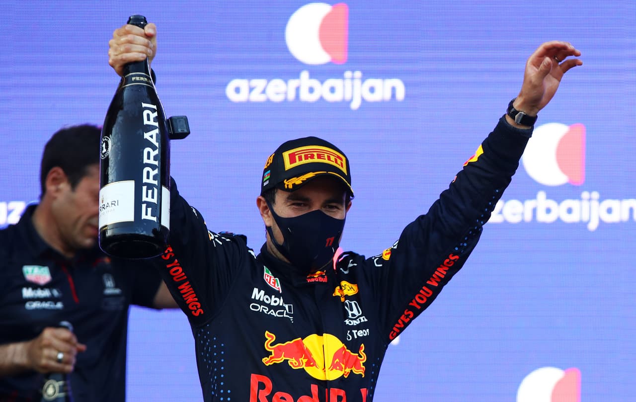 El logro de Pérez fue aún más impresionante dado que sufría de un problema hidráulico en su RB16B.