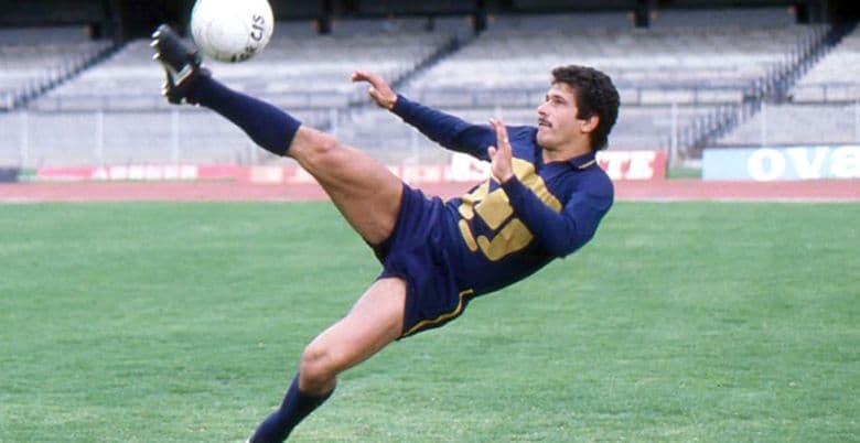 Ricardo Ferreti, DT de los Tigres de la UANL, mediocampista.