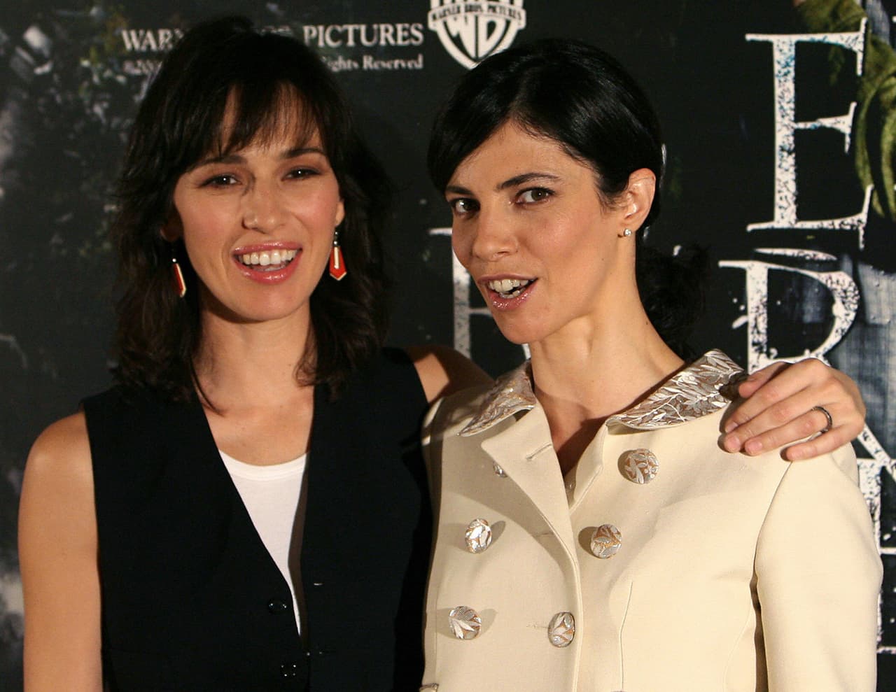 Ivana Bauero, Sergio López, Maribel Verdú, Doug Jones y Ariadna Gil son algunos de los talentos que participaron en esta cinta.