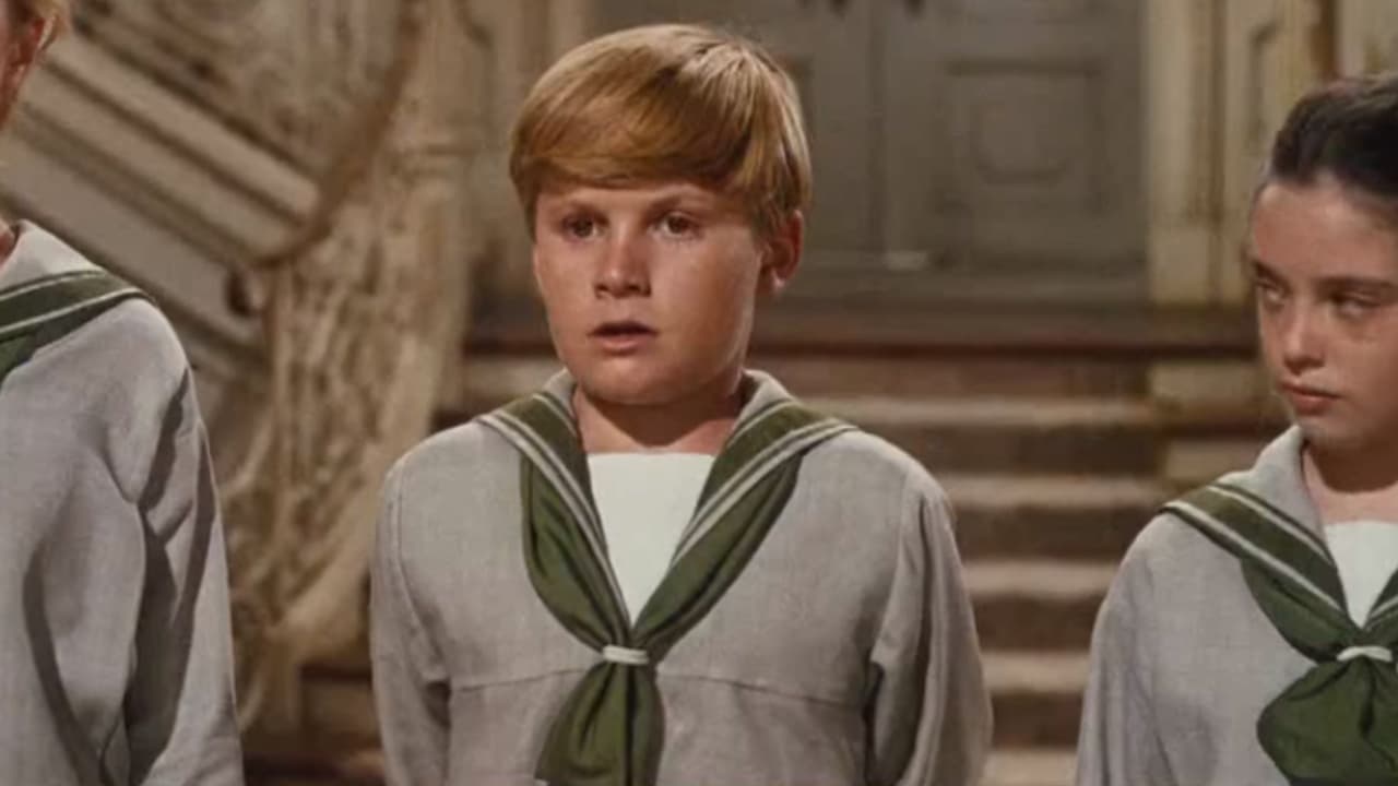 <b>Duane Chase </b>
<br>El actor era el pequeño Kurt von Trapp en la película, cuando cumplió 11 años hizo algunos comerciales y trabajó como modelo, pero dejó el mundo del espectáculo antes de ingresar a la universidad.