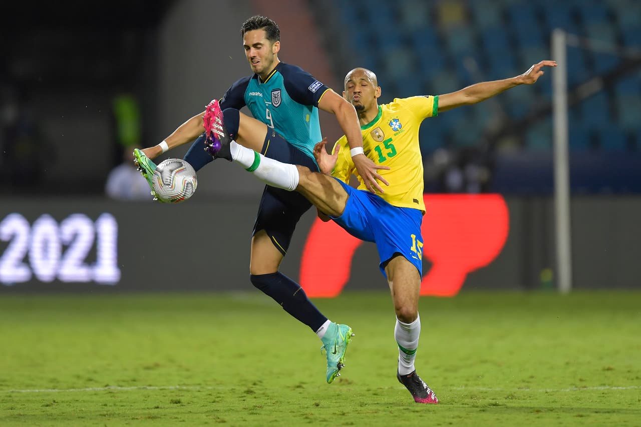 Ecuador no se rindió y con un gol de Ángel Mena le sacó el empate a Brasil y amarró boleto para los Cuartos de Final de la Copa América.