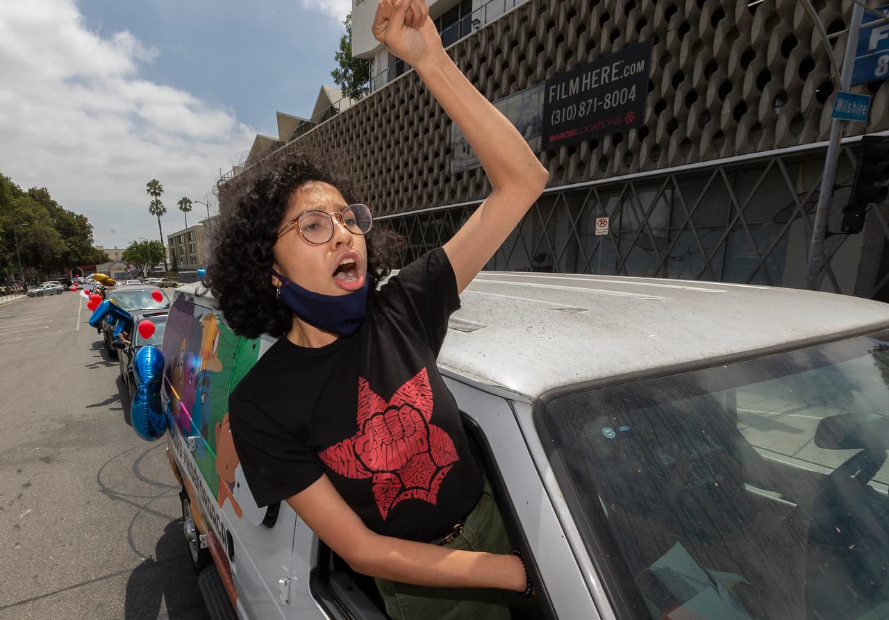 El de Acción Diferida para los Llegados en la Infancia (DACA) protege de la deportación a más de 700,000 jóvenes que llegaron a Estados Unidos durante su infancia y que han recibido un permiso temporal para trabajar que puede ser renovado cada dos años.