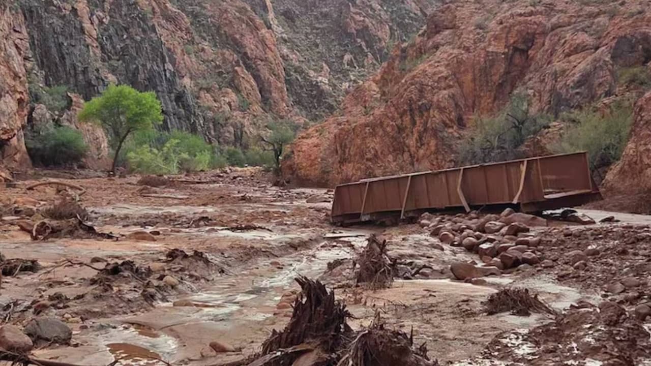 Una persona murió y al menos 14 están desaparecidas tras las repentinas inundaciones en el Gran Cañón