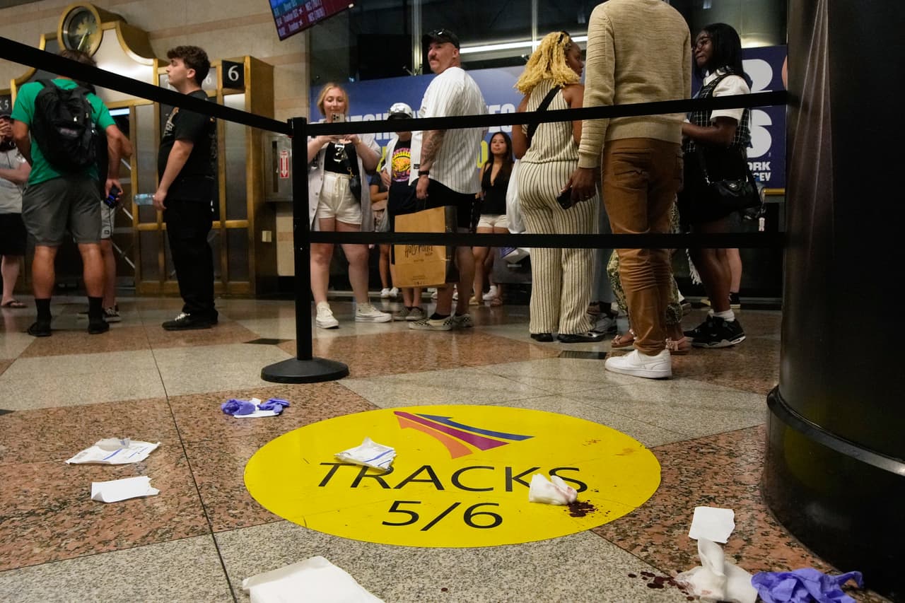 Cinco heridos tras ataque con arma blanca en la estación Penn de Nueva York; detienen a sospechoso