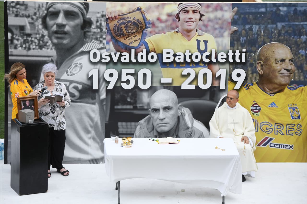 Bato fallece el 17 de mayo del 2019, a los 69 años, pero siempre será recordado como el argentino, ídolo de Tigres y uno de los jugadores extranjeros más grandes que llegó a la institución.