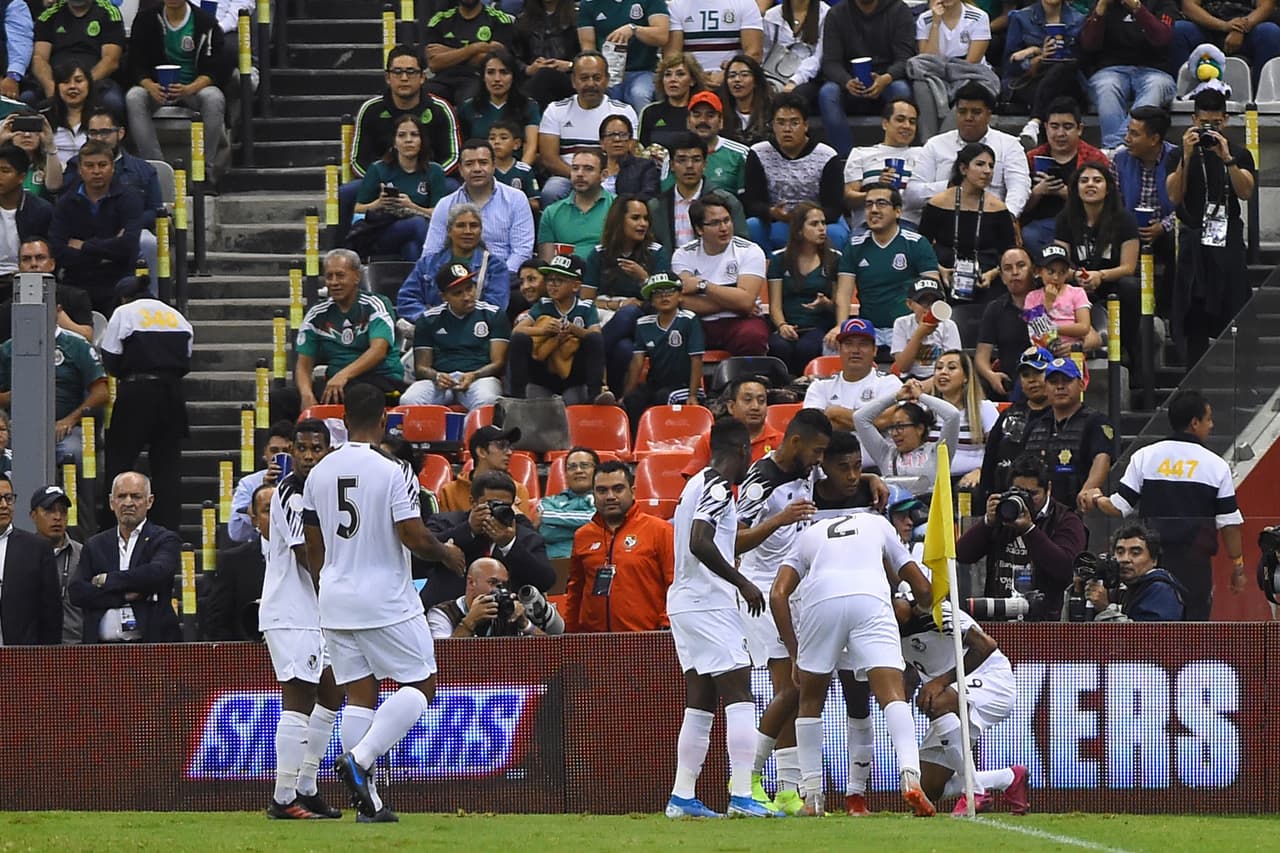 Salcedo (42’) hizo un autogol para el empate de los canaleros.