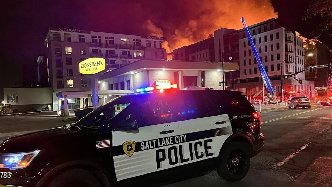 Incendio de 4 alarmas consume edificio en vecindario de Sugar House; no hubo heridos