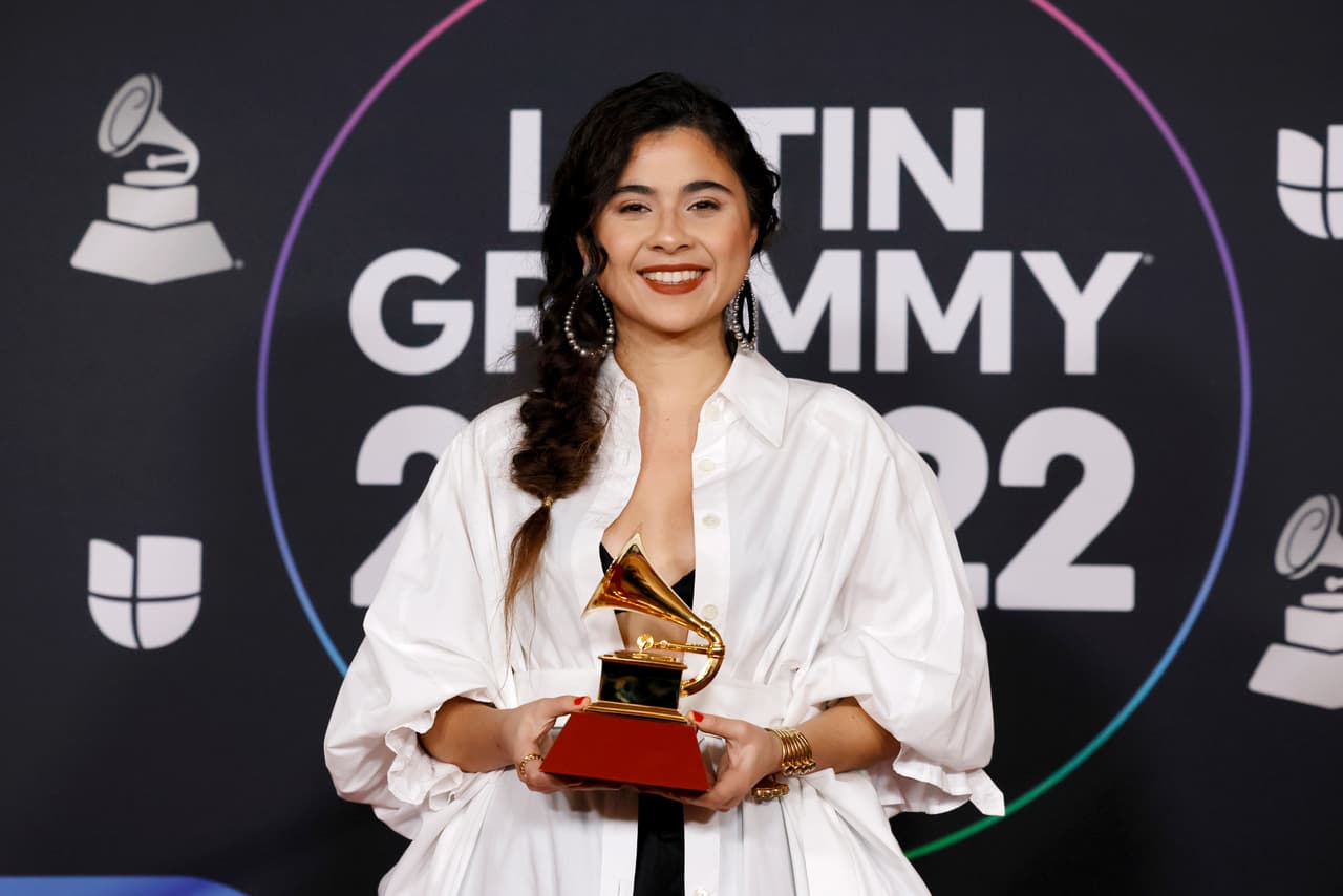 LAS VEGAS, NEVADA - NOVEMBER 17: Silvana Estrada poses with the award for Best New Artist in the press room for the 23rd Annual Latin GRAMMY Awards at the Mandalay Bay Events Center on November 17, 2022 in Las Vegas, Nevada. (Photo by Frazer Harrison/Getty Images)