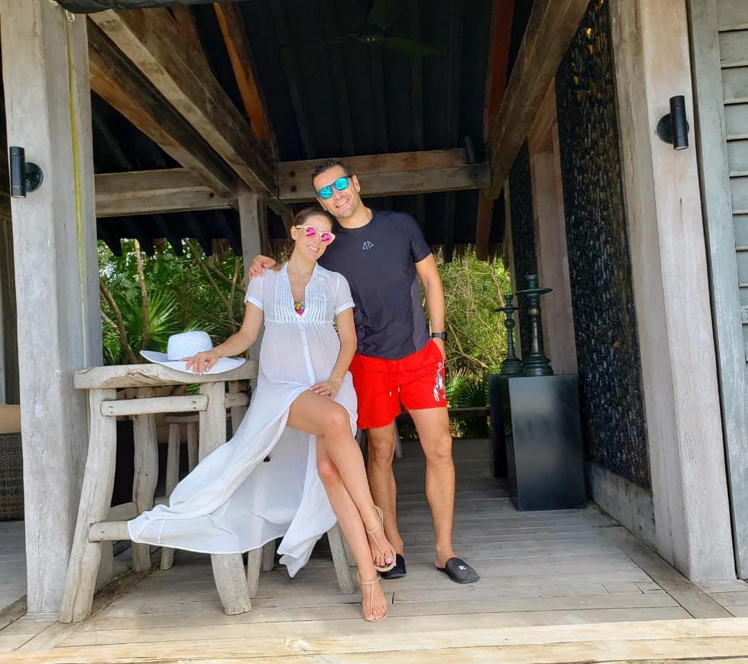 “Estamos entre Camila, Paula, Alexa, aún no sabemos bien”, dijo en dicha entrevista.
<br>