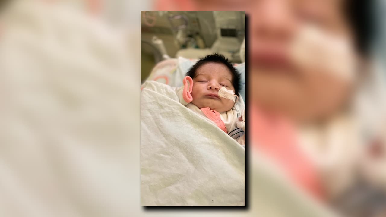 La rara enfermedad llamada Linfohistiocitosis Hemofagocítica, también conocida como HLH, es una especie de cáncer que ya le arrebató la vida a sus dos pequeños y ahora la padece su pequeña niña.