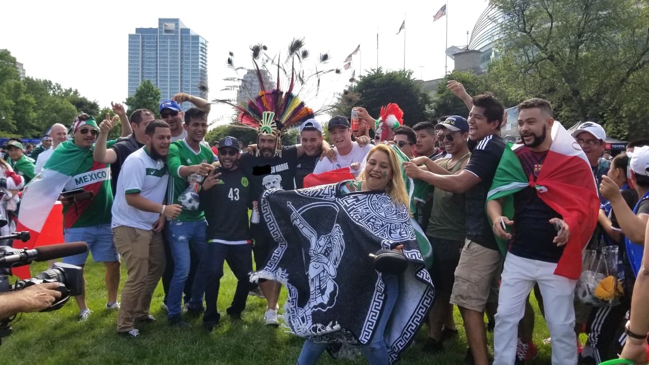 Fanáticos de la Selección Mexicana se preparan.