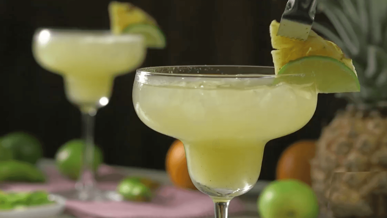 Margarita de piña a la plancha