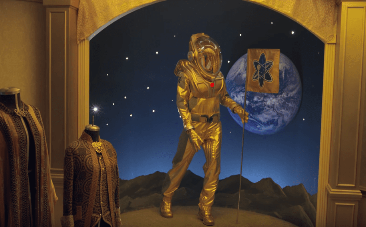 ¡Un traje de astronauta dorado!