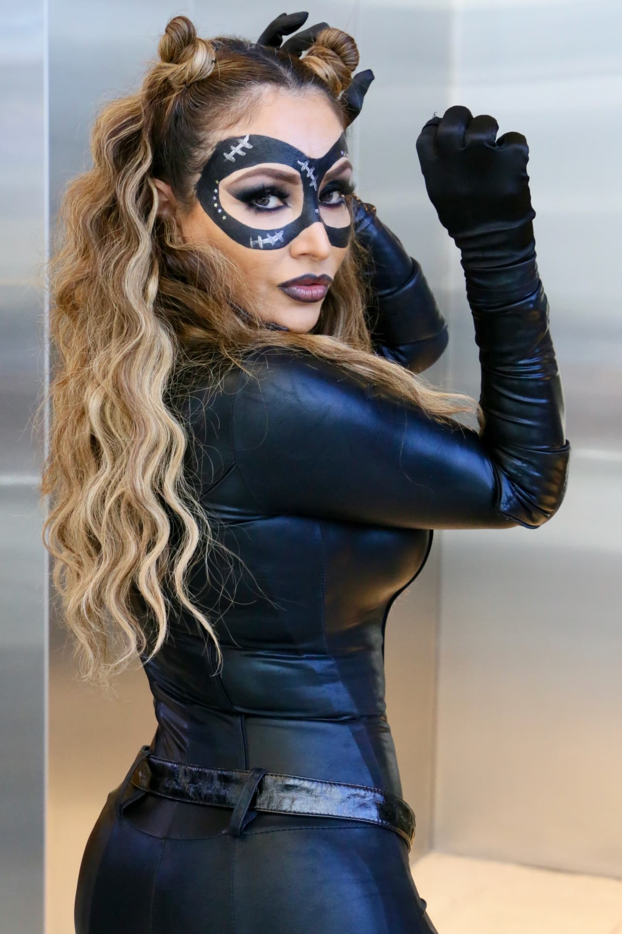 Con esas uñas, ¿quién no quisiera que lo rasguñen?