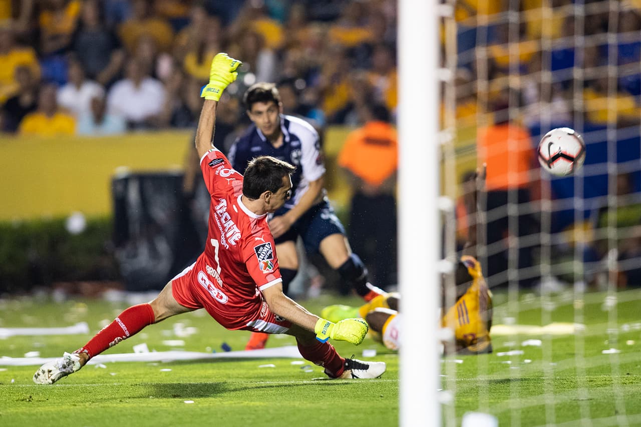Tigres respondió pero fue incapaz de mandar el partido empatado al descanso.