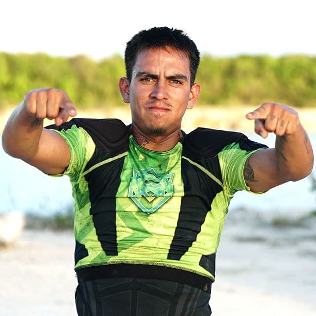 Brandon entró al concurso como sustituto de Ferdinando Valencia en el equipo de los Actores, entonces lucía un cuerpo delgado y tonificado.