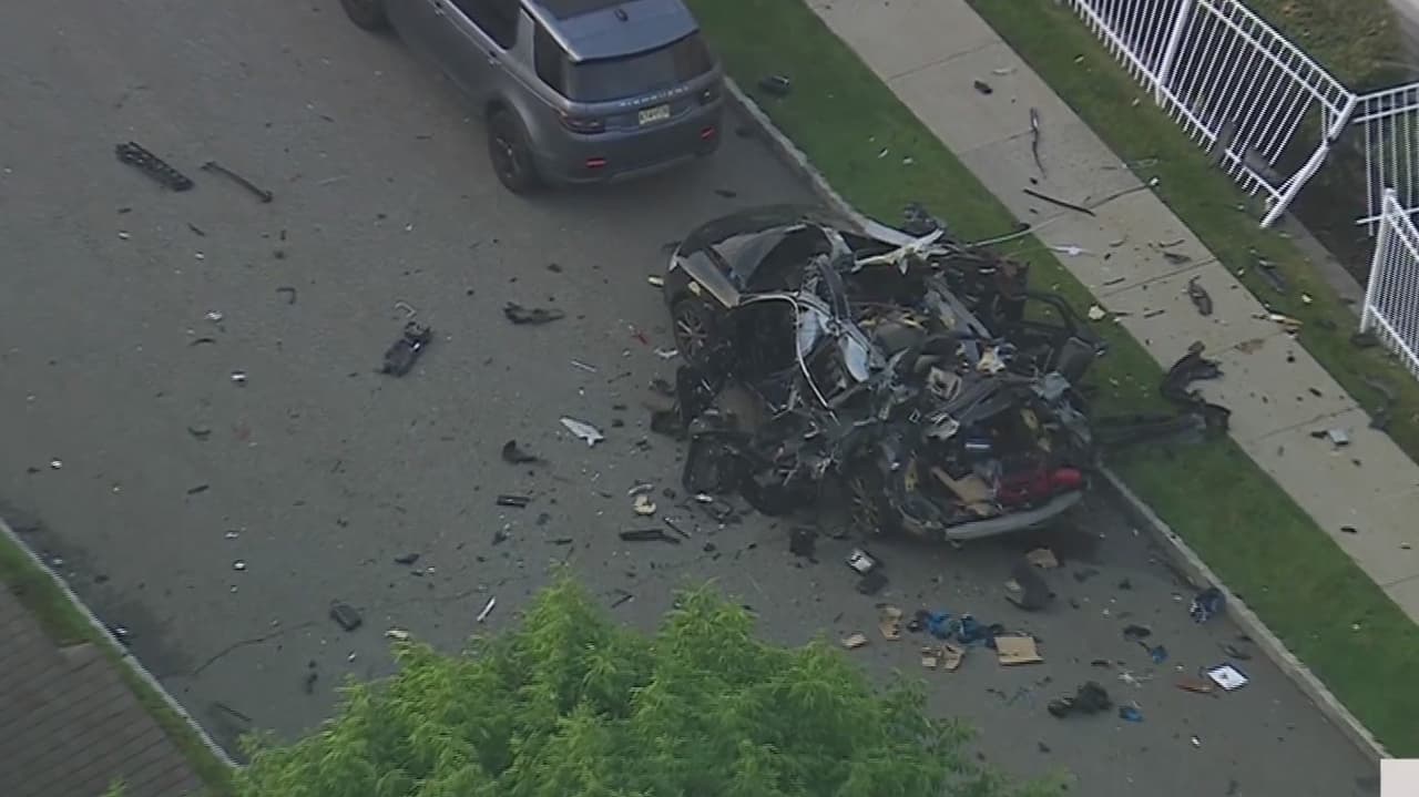 Auto explota en vecindario de Totowa, Nueva Jersey y deja una persona herida
