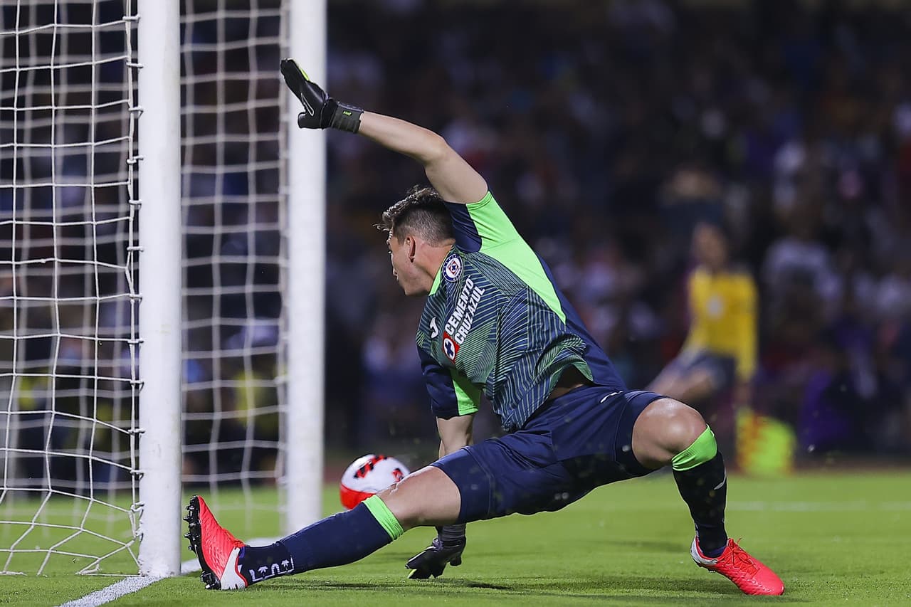 Pumas le pegó 2-1 a Cruz Azul en la ida de las Semifinales de la Liga de Campeones de la Concacaf.