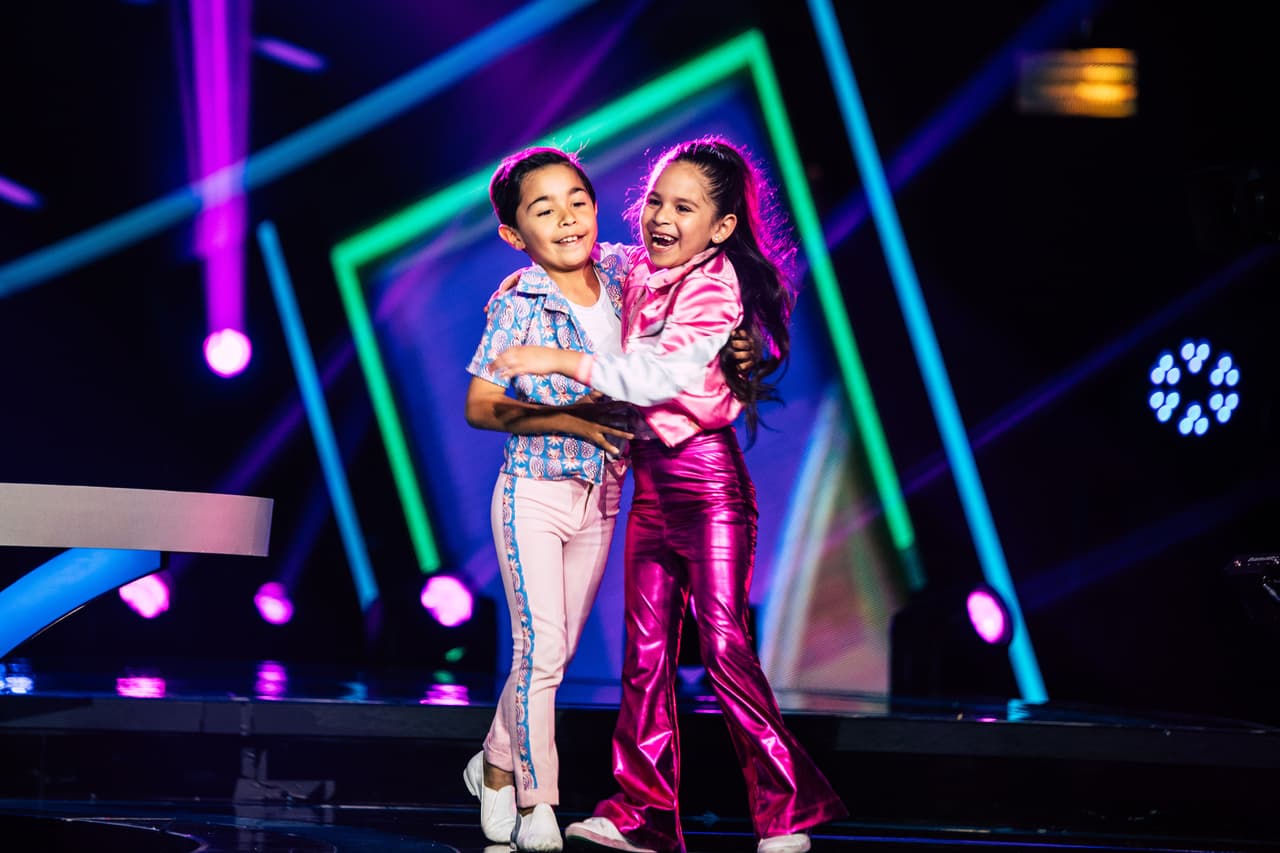 Los bailarines de este escuadrón son Luisangeli y Diego, los más pequeños en esta disciplina de 7 y 8 años de edad y lejos de que su inexperiencia fuera un obstáculo, han logrado colocarse como los favoritos por su carisma.