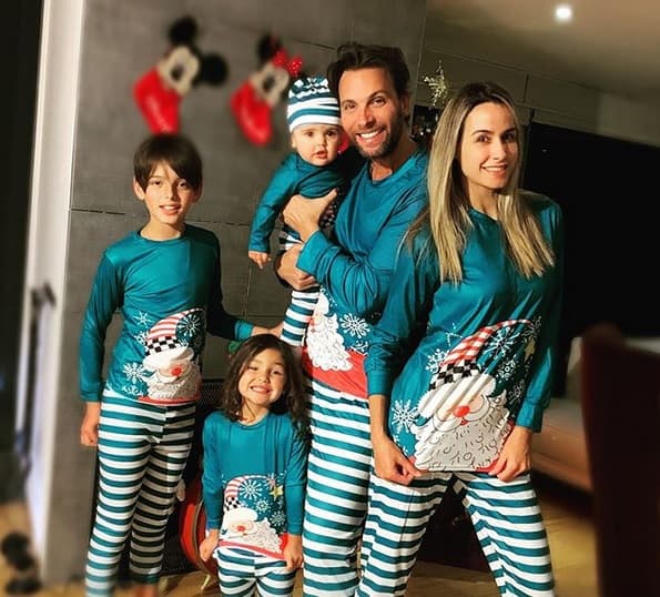 "
<b><a href="https://www.univision.com/famosos/patricio-borghetti-revela-que-odalys-no-queria-que-le-pidiera-matrimonio-porque-creyo-que-no-iban-a-durar-video" target="_blank">No hemos planeado absolutamente nada</a></b>, el compromiso que tenemos está hecho desde que nos mudamos a vivir juntos y decidimos tener hijos", dijo la presentadora a la revista
<b><a href="https://www.tvynovelas.com/mx/en-exclusiva/exclusiva-odalys-ramirez-platica-sera-boda-pato-borghetti/" target="_blank">TV y Novelas. </a></b>