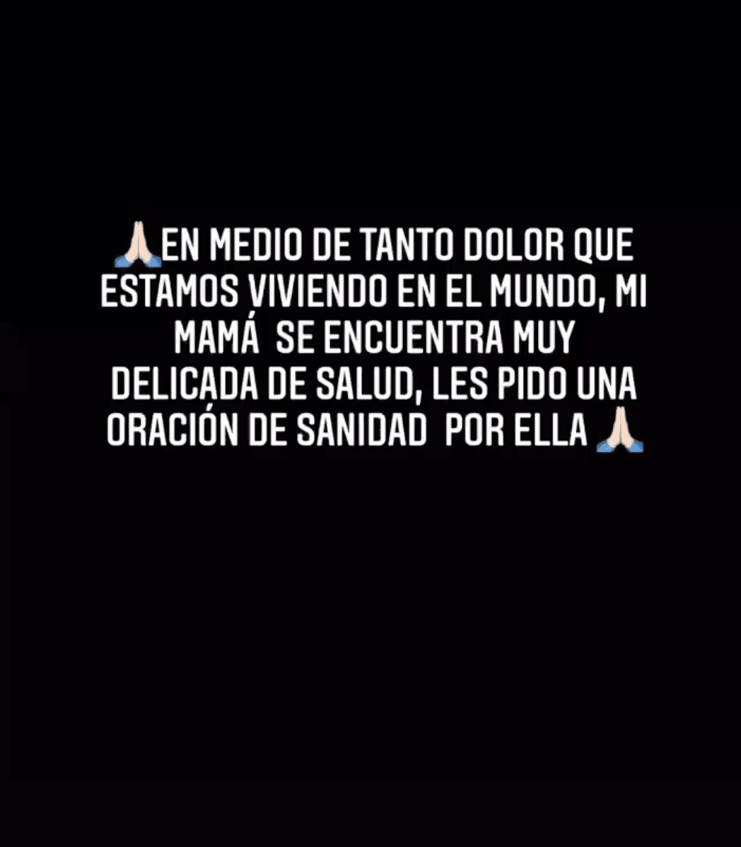 Este sábado, 6 de febrero, la mamá de Belinda notificó que nuevamente la salud de doña Juana Moreno está "muy delicada".