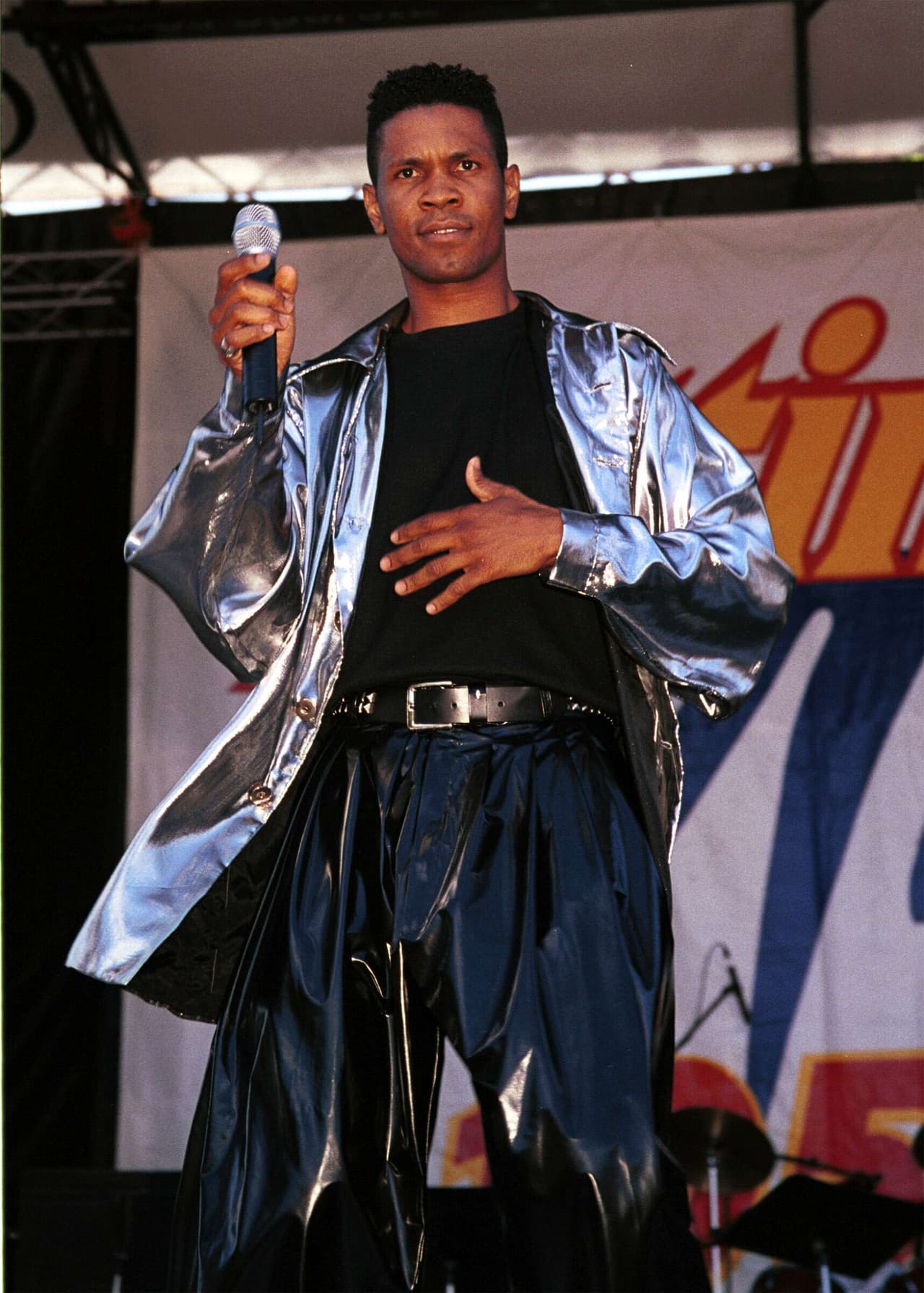 Pero en 2004 'El General' anunció su retiro de la industria musical y al poco tiempo se convirtió en testigo de Jehová.