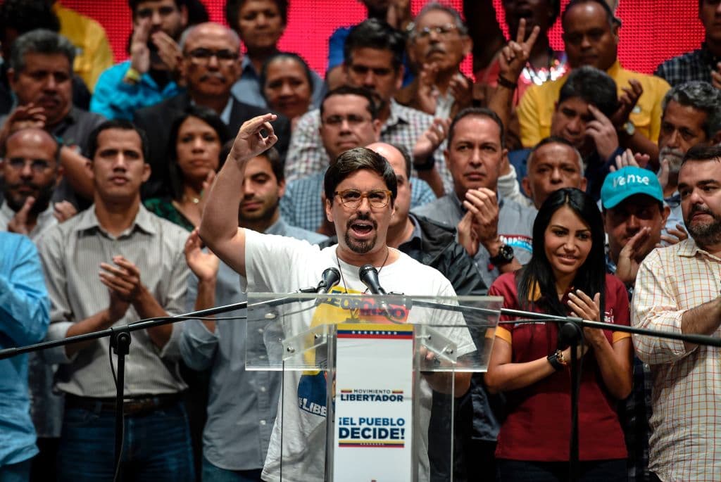 Fortalecida por el resultado del plebiscito, la oposición venezolana llama a una huelga general contra el gobierno de Maduro