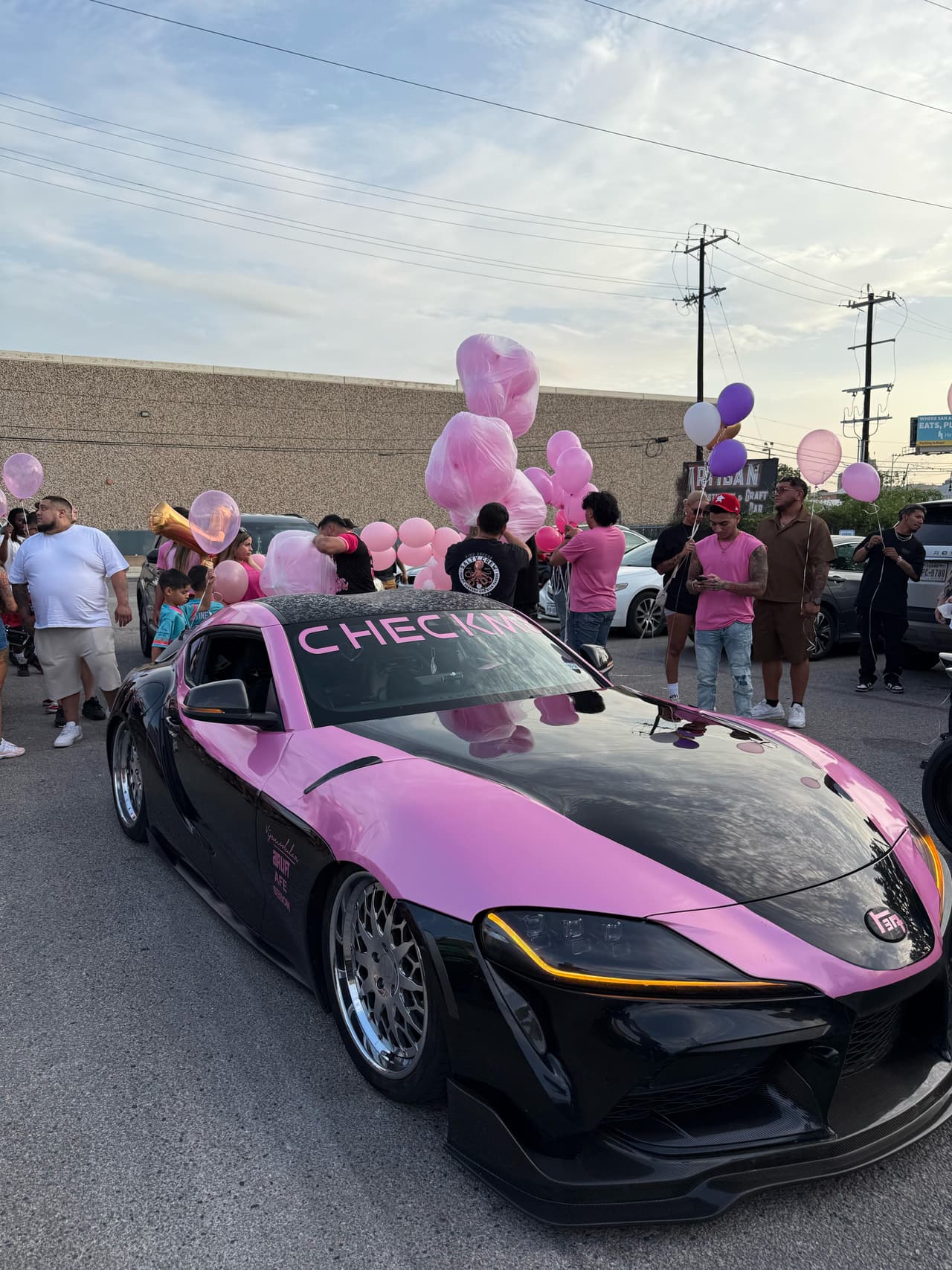 <b>Ruby era creadora de contenido e influencer.</b> Hay varios videos en su cuenta de Facebook donde sale en motocicleta. Sus hermanos dicen que ella siempre era cuidadosa al manejar.
<br>
<br>"Cuando me llamaron sobre su accidente de motocicleta, supe que no fue (culpa de) Ruby. Ella no bebía. Ella nunca bebió una cerveza en esa moto, porque no la dejaba, y nadie de esta comunidad", dijo el hermano Jesse.