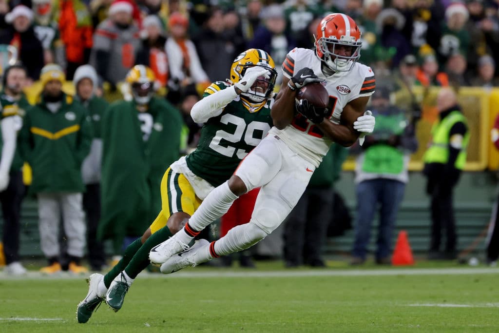Los Packers sufren de más frente a los Browns, pero la defensa aparece y vencen 22-24 a los comandados por Baker Mayfield.