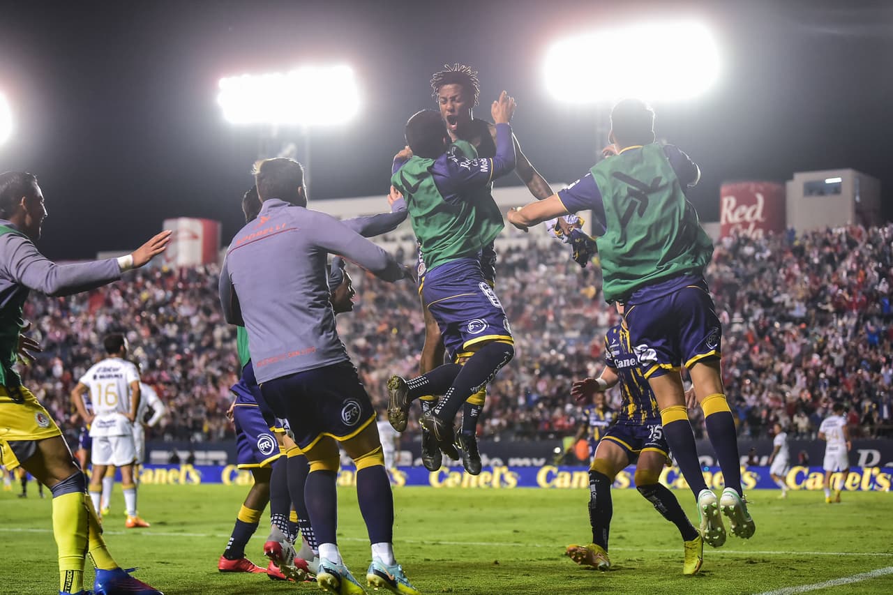 Atlético de San Luis remontó y venció 3-2 a Pumas con un hat-trick de Abel Hernández en la Jornada 9 del Apertura 2022; Eduardo Salvio marcó un doblete.