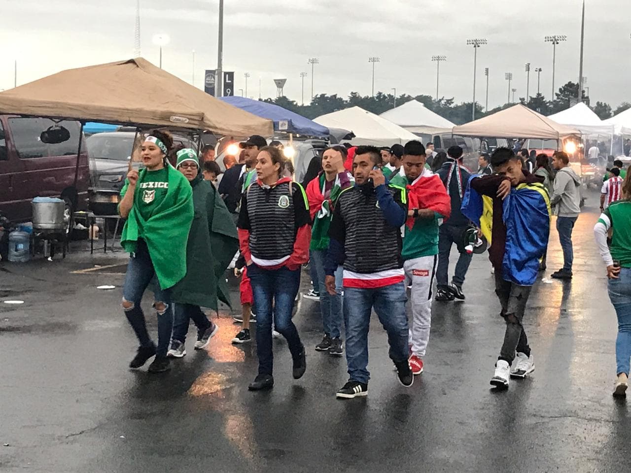 Así se encuentra el ambiente en el MetLife Stadium para el ¡Choque de Gigantes!