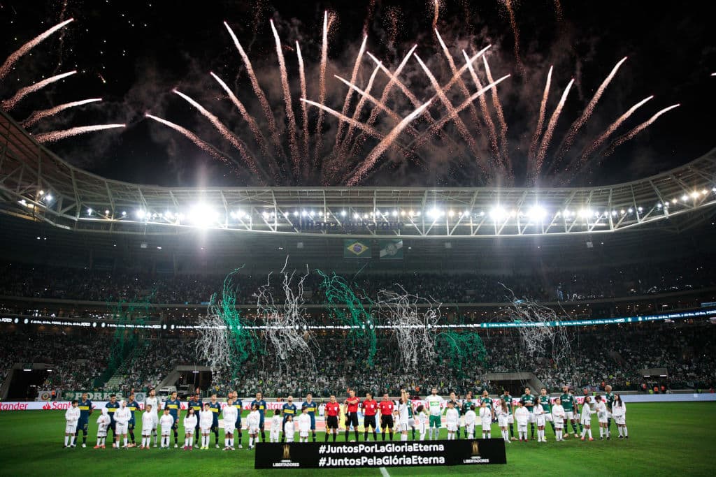 Con marcador de 2-0 favorable a Boca Juniors, se jugaba la Vuelta de la Semifinal de la Copa Libertadores de América en el Allianz Parque de Sao Paulo, casa del Palmeiras, de Brasil.