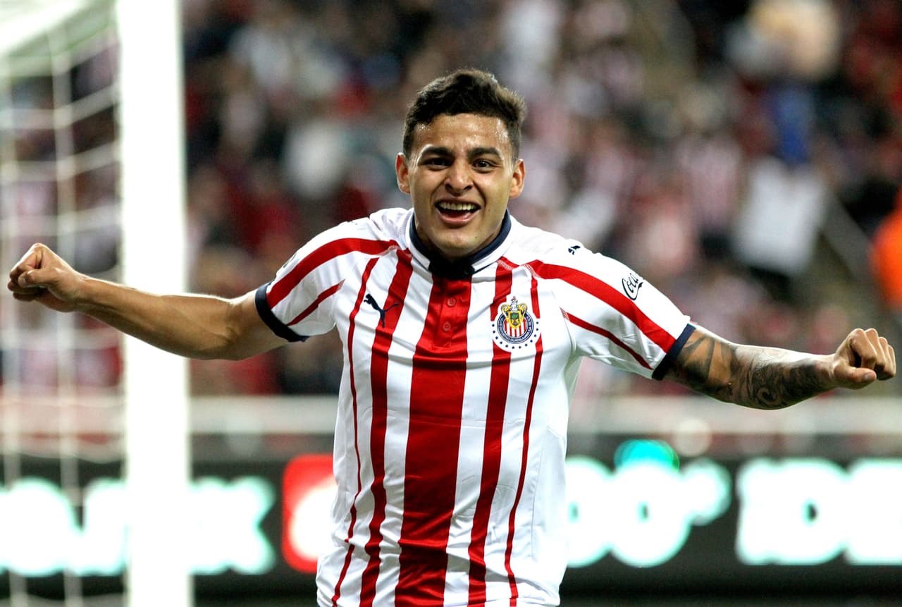 Delantero: Alexis Vega (Chivas)