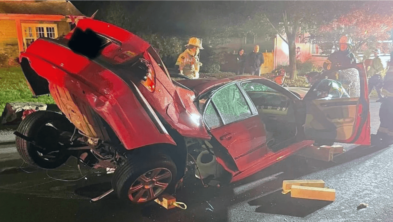 "Velocidad y negligencia": reunión ilegal de autos culmina con tres personas hospitalizadas