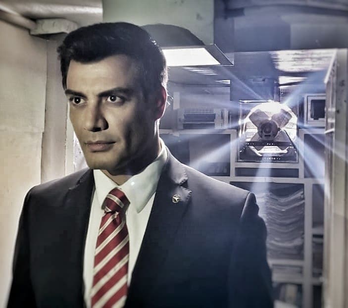 En compañía de
<b><a href="https://www.univision.com/temas/sandra-echeverria" target="_blank">Sandra Echeverría</a></b> y
<b><a href="https://www.univision.com/temas/arap-bethke" target="_blank">Arap Bethke</a></b>,
<b><a href="https://www.univision.com/temas/andres-palacios" target="_blank">Andrés Palacios</a> </b>protagoniza la nueva versión de la telenovela
<b> <a href="https://www.univision.com/shows/la-usurpadora" target="_blank">La Usurpadora</a>, </b> una producción que abordará la traición, el amor y el crimen.