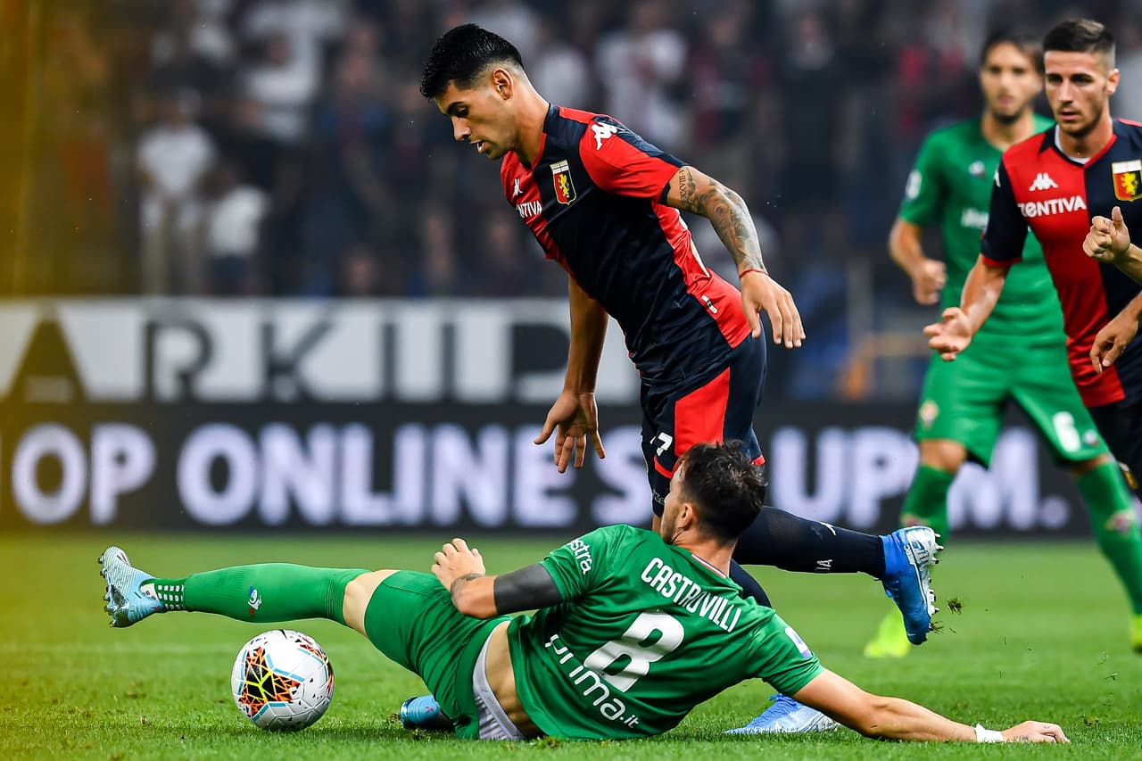 Cristian Romero es un canterano de Belgrano, de 21 años, que brincó el charco para jugar con el Genoa, aunque está a préstamo con la Juventus este año. Puede jugar como central o lateral derecho. Tiene un valor de €15 millones.