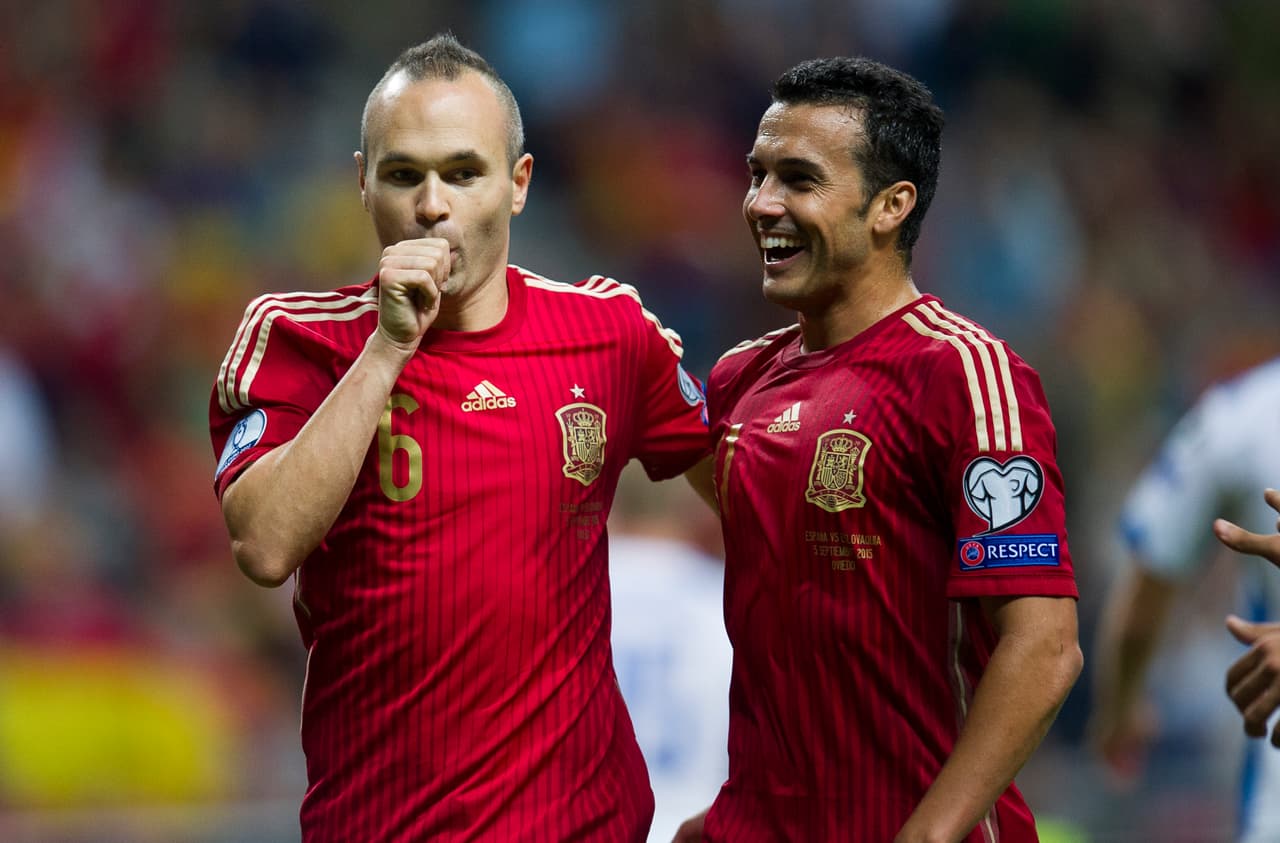 España sube cinco posiciones al sexto lugar en ranking FIFA que sigue comandando Argentina