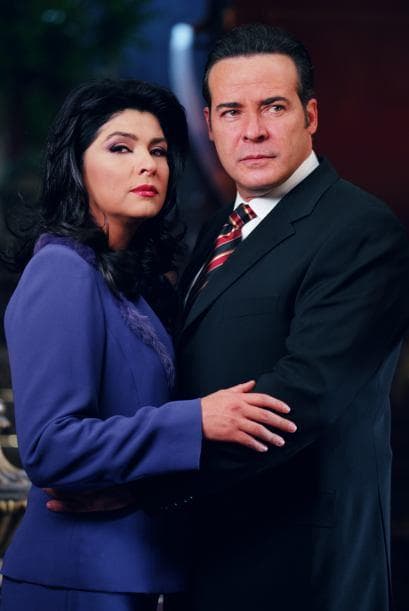 Su historia en 'La Madrastra' fue la máxima sensación, ya que además de que la historia tuvo tremendo éxito, la pareja hecha por ambos actores rompió cualquier esquema entre sus fanáticos.