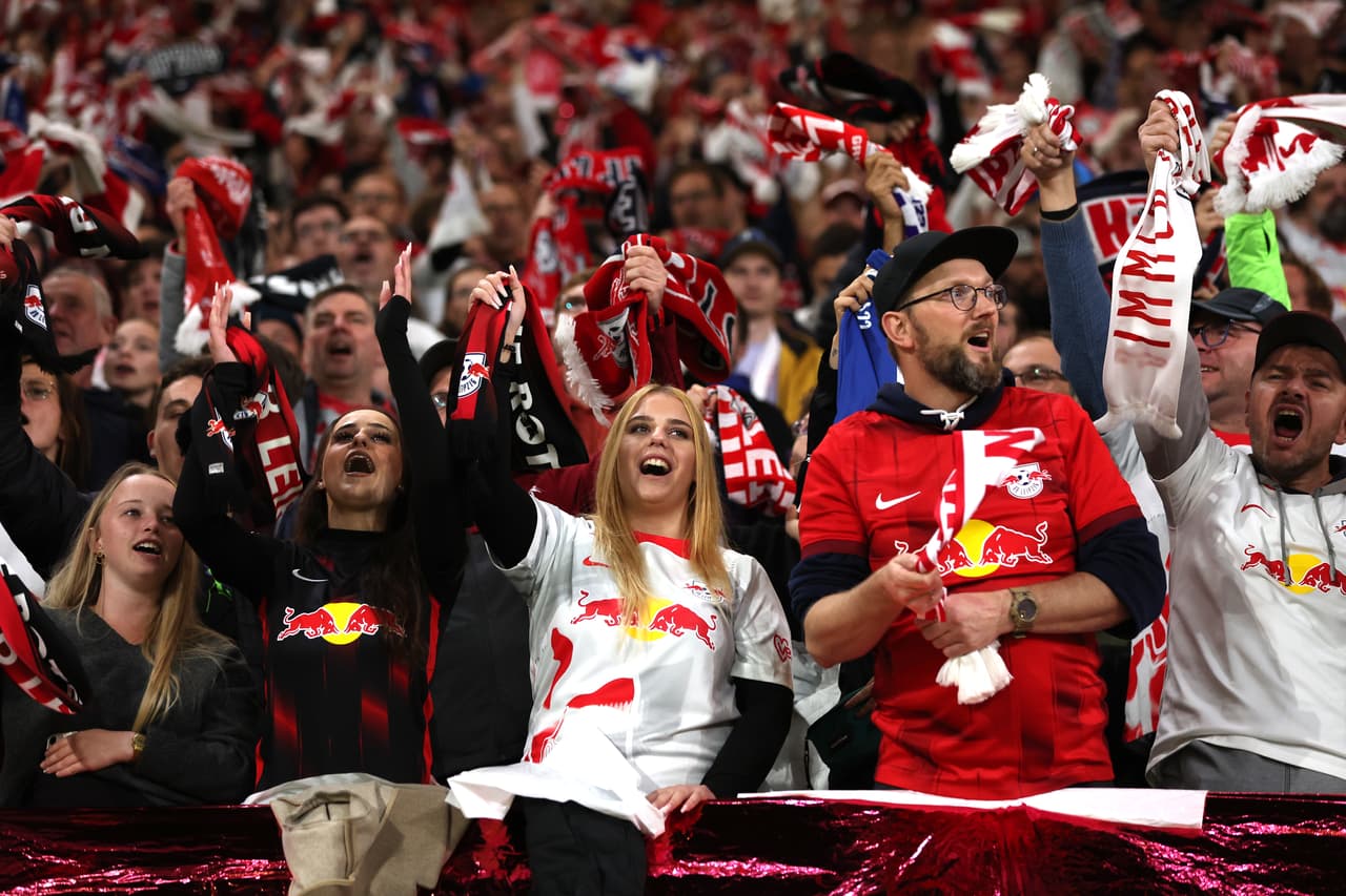 Leipzig tomó revancha del Real Madridy se impuso en casa para aplazar el liderato merengue en el Grupo F de la UEFA Champions League.