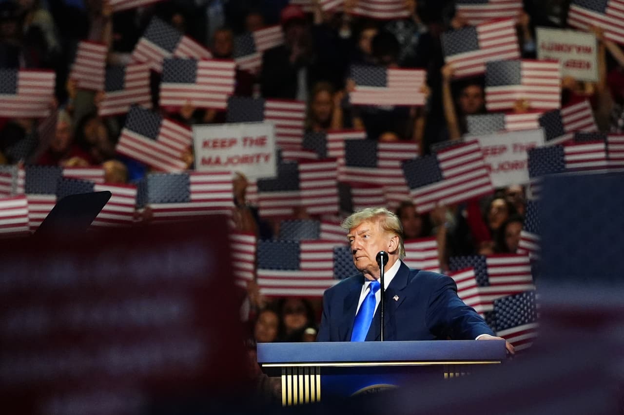 ¿Por qué Donald Trump no puede cumplir la promesa de pagar $5,000 a los estadounidenses si los republicanos ganan?