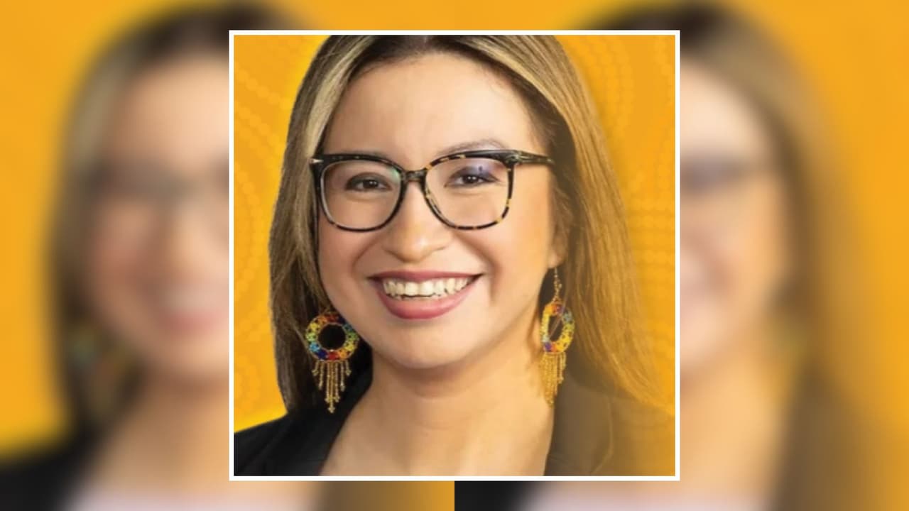 Quién es Yesenia López: propuestas de la candidata que busca la reelección a la Junta de Educación de Chicago