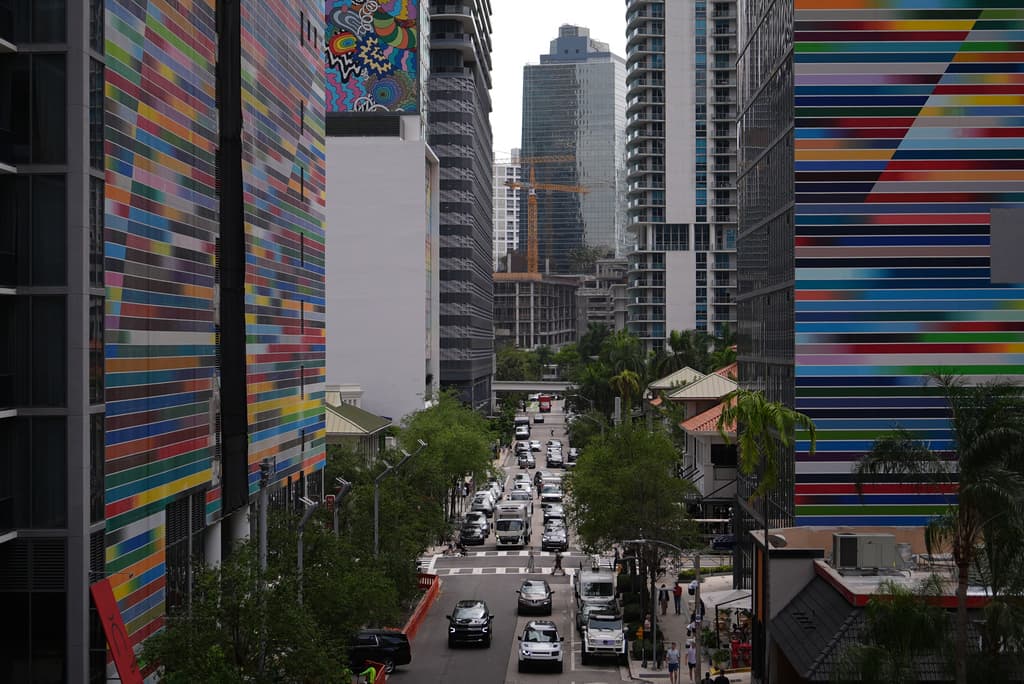¿Aumentó el crimen en el lujoso distrito de Brickell? Delitos recientes disparan dudas sobre la seguridad