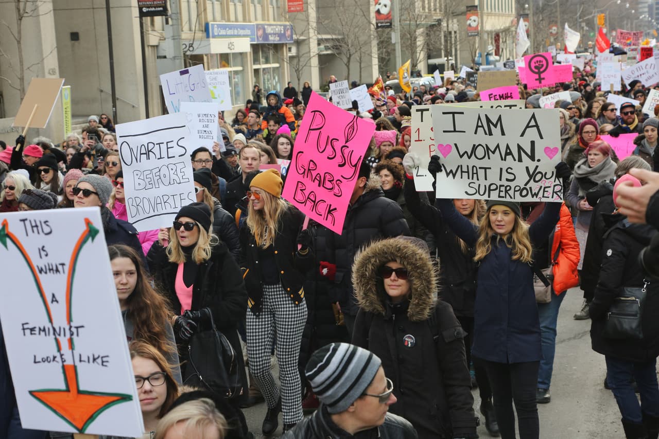 <b>Canadá.</b> Puesto 7 en el ranking. Este país ocupa el escaño más alto en América y en el mundo está sólo por debajo solo de Finlandia, España, Eslovenia, Suecia, Noruega e Islandia, que ocupa el puesto número 1. El 99% de las canadienses participa en el sistema financiero, el 30% del parlamento está ocupado por mujeres y el 57% tienen empleo. Solo el 6% ha sufrido violencia doméstica.