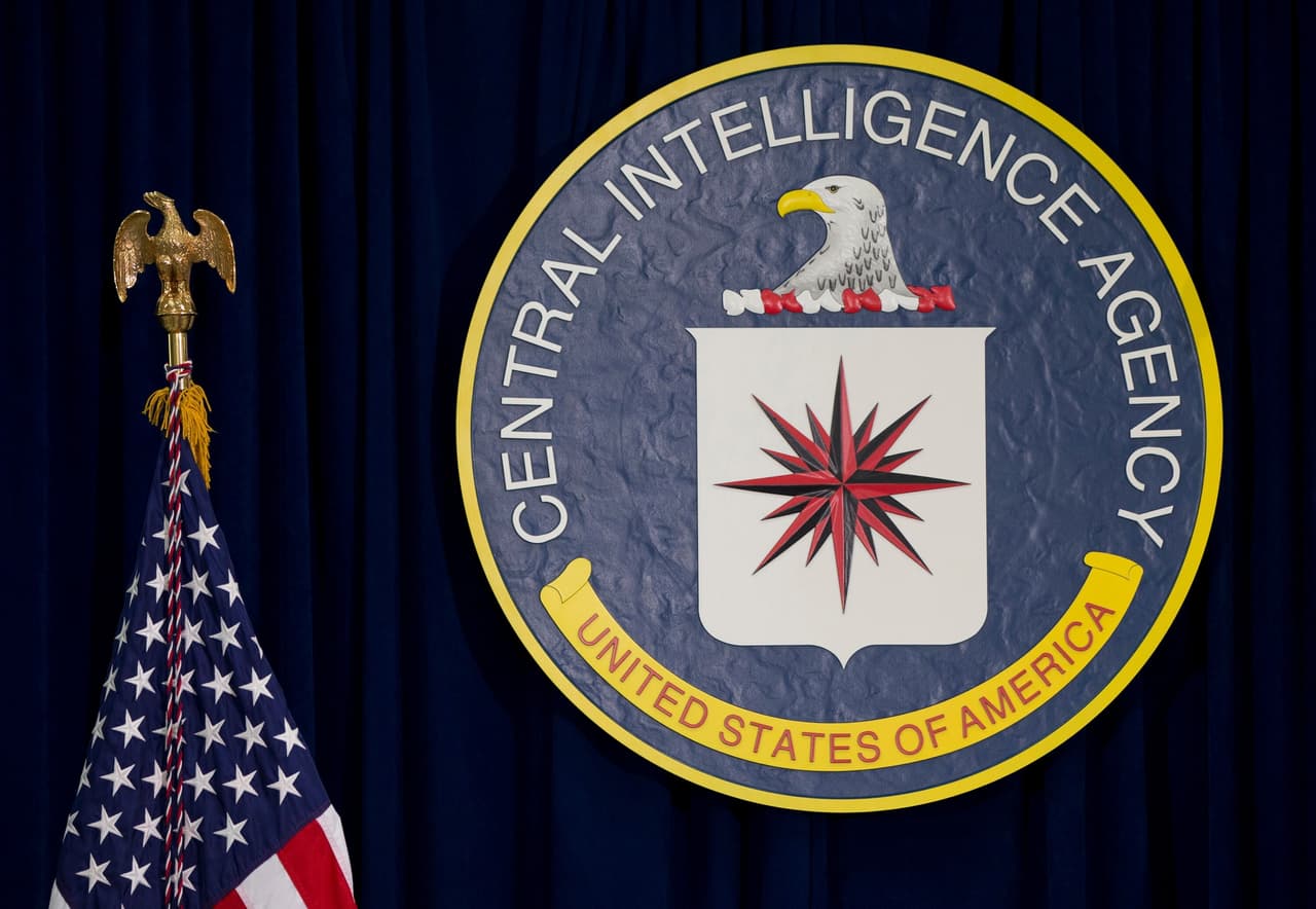 Exfuncionario de la CIA sorprendido con 40 millones de dólares en oro alcanza acuerdo de culpabilidad