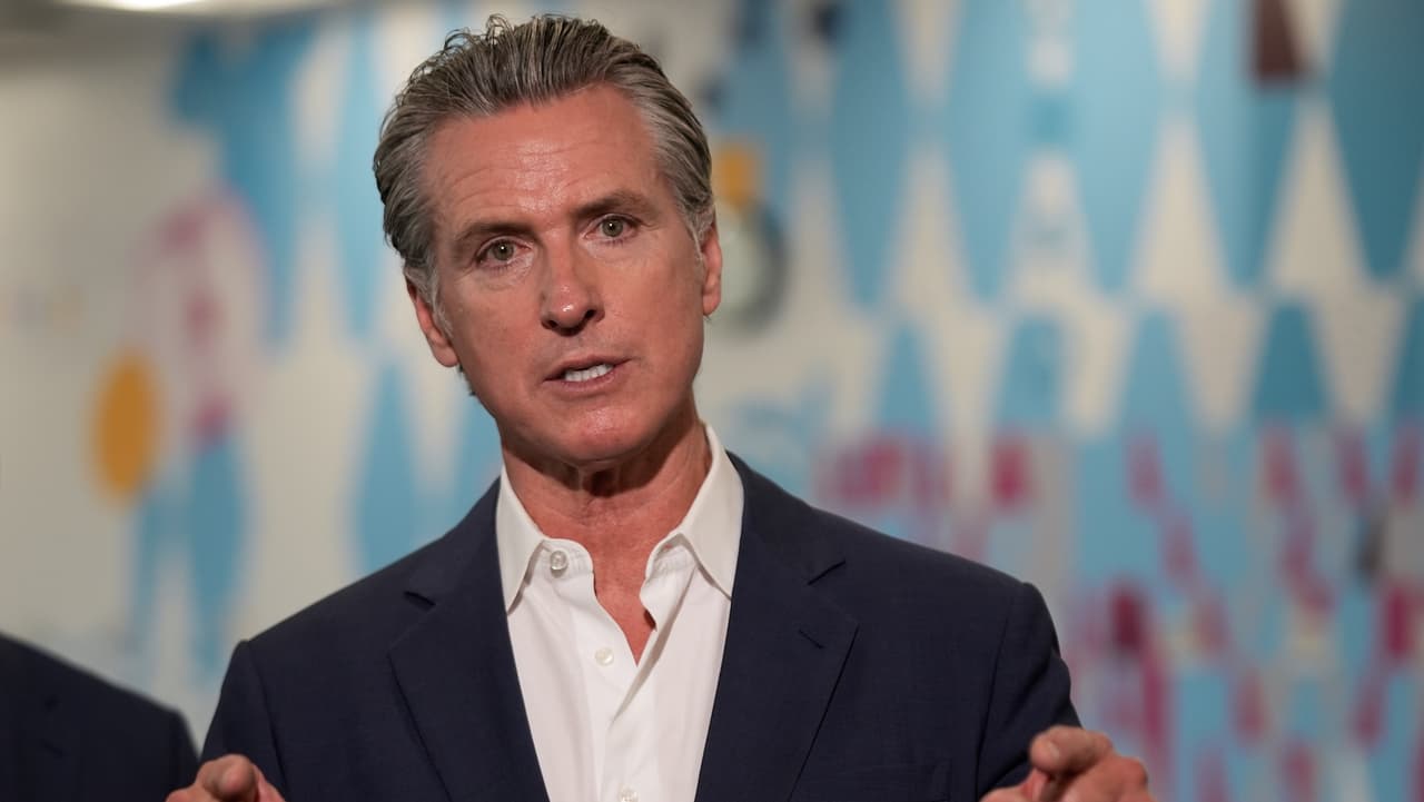 Newsom presentará su último informe sobre el Estado del Estado marcado por críticas hacia Trump