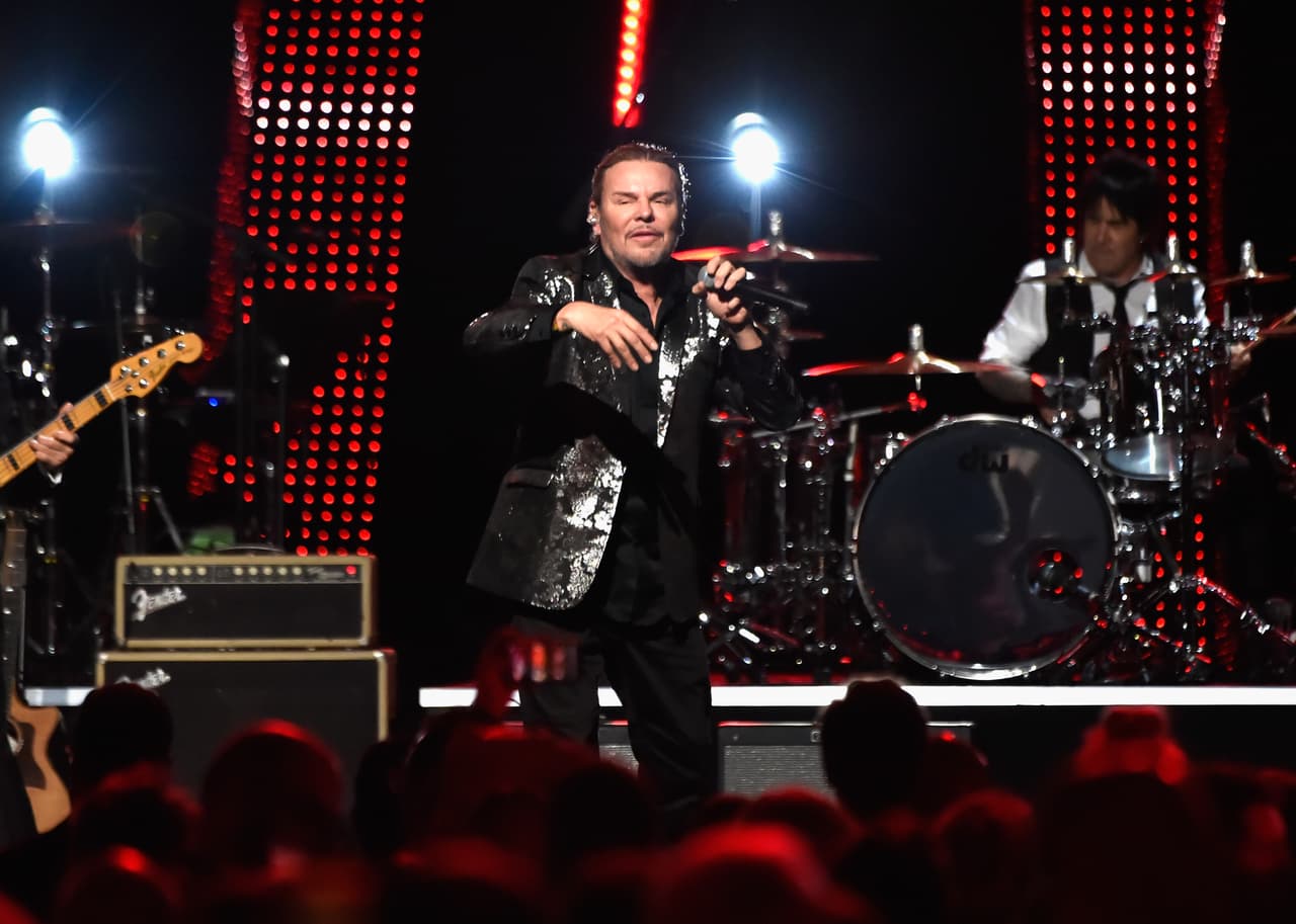 Sus cirugías se convirtieron en tema de conversación y su ex, Mónica Noguera, reveló que, mientras estuvieron juntos, fue testigo de cómo la vida del cantante estuvo en riesgo.