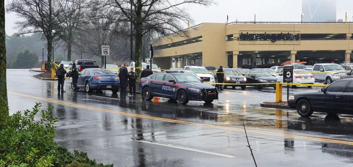 Arrestan a sospechosa del tiroteo en Lenox Square Mall